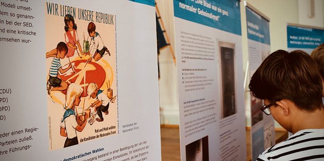 Bild: Mythos DDR - Ausstellung will zu Diskussionen anregen