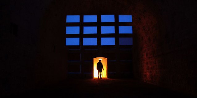 Bild: Judith Rautenberg, Video-Raum-Installation "In the Desert", 2015
