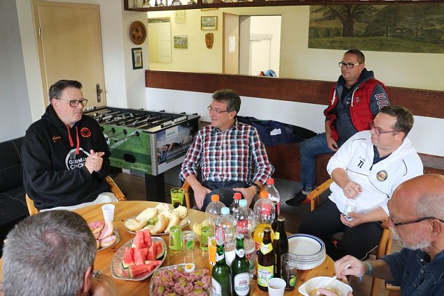 Bild: "Die richtige Arbeit wird hier gemacht" - auch Th&uuml;ringens Integrationsminister war zu Gast in Krimderode