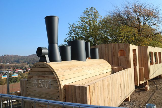 Bild: Holz-Lok &uuml;ber Neustadt