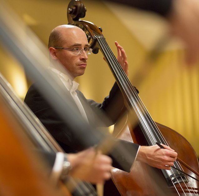 Bild: Stefan Blum spielt Werke eines seiner Vorg&auml;nger