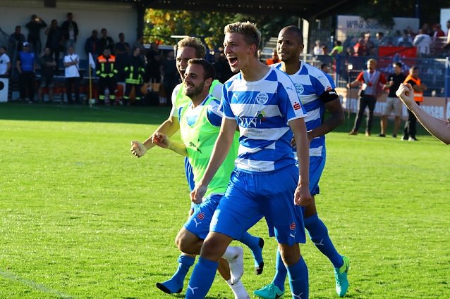 Bild: Felix M&uuml;ller war der letzte von f&uuml;nf Sch&uuml;tzen, der im Pokal-Achtelfinale gegen Rot-Wei&szlig; Erfurt antrat. Der 21-J&auml;hrige zeigte sich nervenstark und schoss den FSV Wacker 90 Nordhausen in die n&auml;chste Runde.