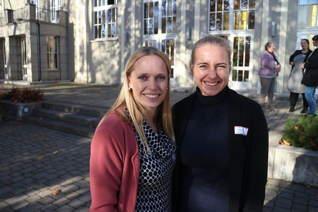 Bild: Koordinatorin Christin John und die Leiterin des Kreisjugendrings, Jennifer Pohl