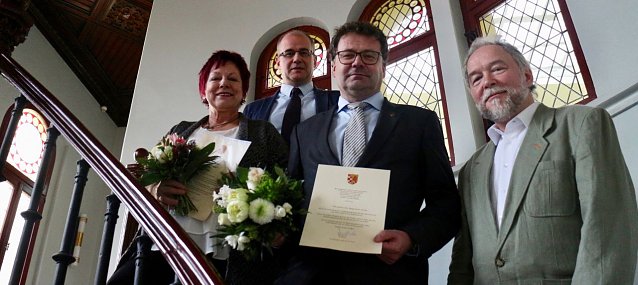 Bild: v.l.: die VG-Vorsitzende Uta Altenburg, Landrat Matthias Jendricke, B&uuml;rgermeister Frank Rostek und Albrecht-Andreas Junker von der Kommunalaufsicht