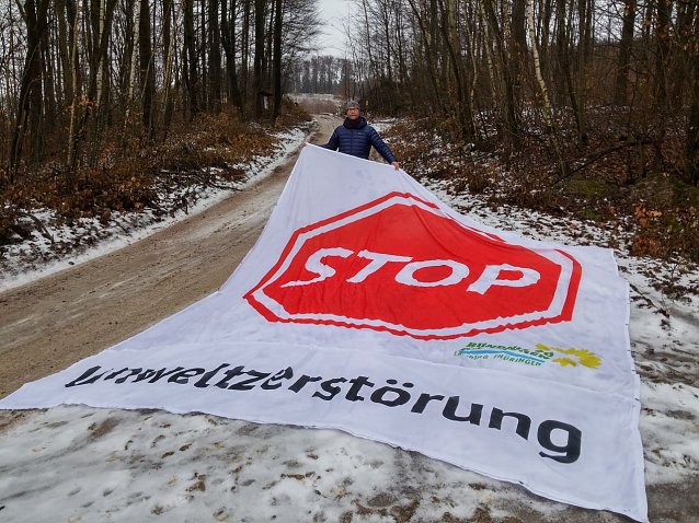 Bild: Adams zum Himmelsberg: Nicht weiter in die Fl&auml;che gehen