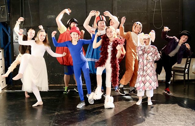 Bild: Alice im Plunderland feiert am 27. April Premiere
