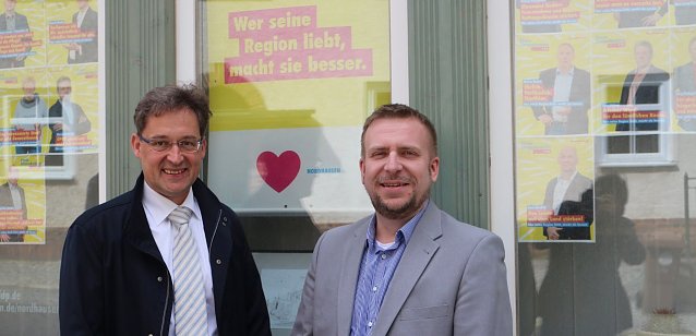 Bild: Frank Ro&szlig;berg und Manuel Thume ziehen f&uuml;r die Nordh&auml;user FDP in den Wahlkampf