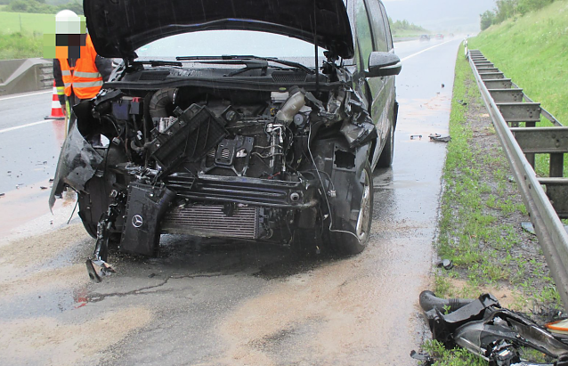 Bild: Crash auf der A38