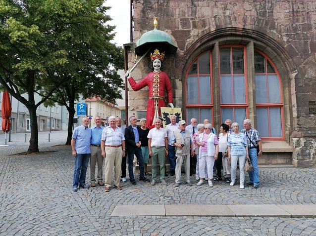 Bild: Zum 5. Mal trafen sich Sch&uuml;ler der ehemaligen Adolf Diesterweg Schule in Nordhausen nach nunmehr 57 Jahren zu ihrem traditionellen Klassentreffen.
