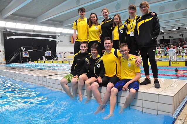 Bild: Die Nordh&auml;user Nachwuchsschwimmer beim Wettkampf im d&auml;nischen Esbjerg