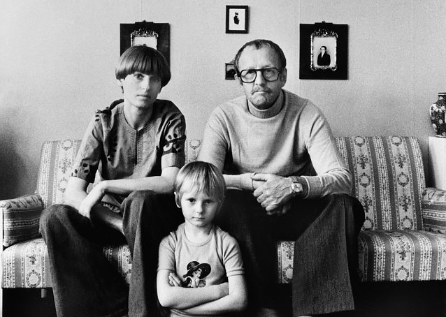 Bild: In den Wohnzimmern Ostdeutschlands - Fotoausstellung in der Flohburg