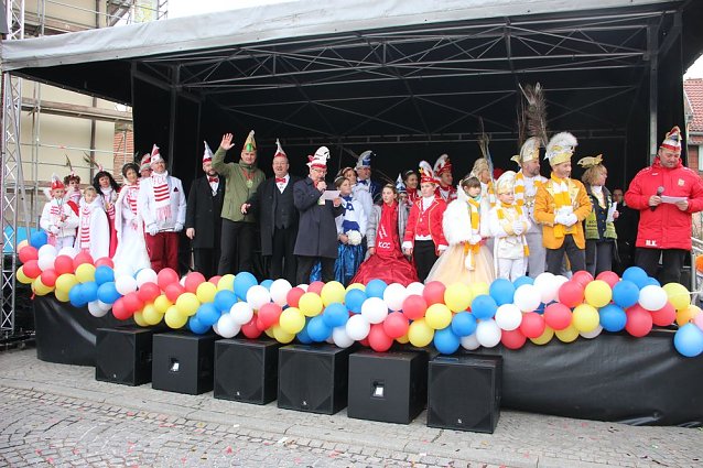 Bild: Rosenmontag auf dem Markt Sondershausen