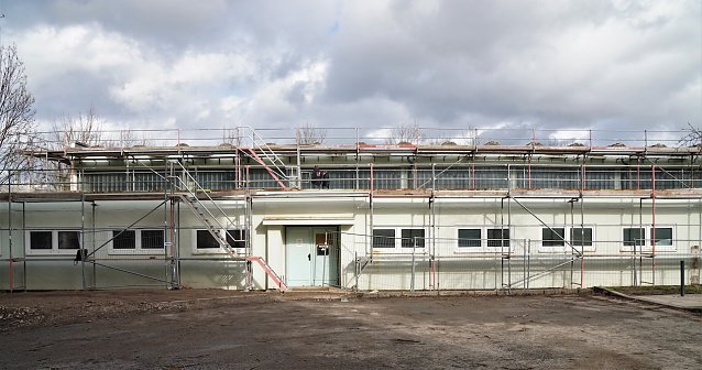 Bild: Turnhalle au&szlig;en