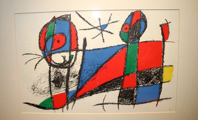 Bild: Auch Joan Miro ist vertreten. Um welches Tier es sich hier wohl handelt? Kleiner Tipp: Die Grafik h&auml;ngt im Katzenzimmer.