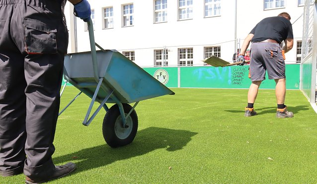 Bild: Platz mit neuem Belag  