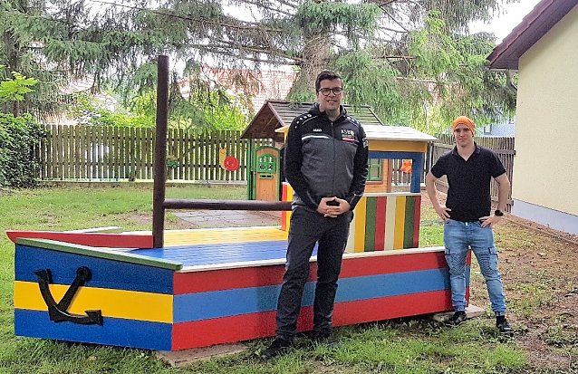 Bild: Spielzeug wurde &uuml;bergeben