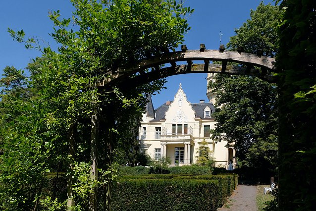 Bild: Park des Kunsthauses Meyenburg