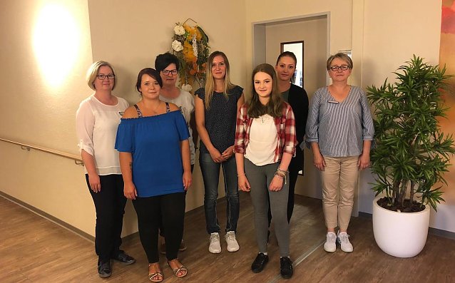 Bild: Das Team im Rolandhaus
