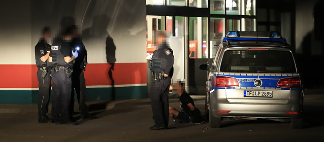 Bild: Auf frischer Tat ertappt - in der Nacht von Samstag zu Sonntag versuchte ein Einbrecher die Star-Tankstelle zu berauben