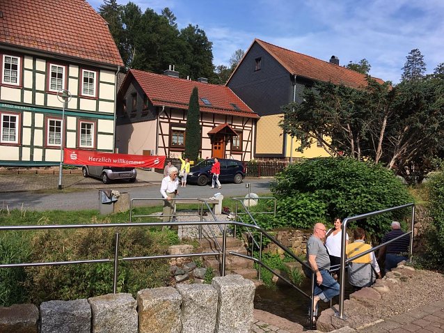 Bild: Wassertreten in Neustadt