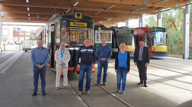 Bild: Der neugew&auml;hlte Vorstand des F&ouml;rdervereins Stra&szlig;enbahnfreunde Nordhausen e. V. (v. l. n. r.: Stefan L&auml;nger, Rainer Kottek, Fritz Keilholz, Dieter K&ouml;hler, Franziska Bernsdorf, Thorsten Schwarz)