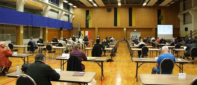 Bild: Live-Ticker aus der Ballspielhalle