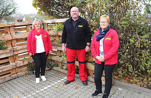 Bild: Seit drei&szlig;ig Jahren im Unternehmen: Heike Oppermann, Gerd Hudasch und Ramona Pischel