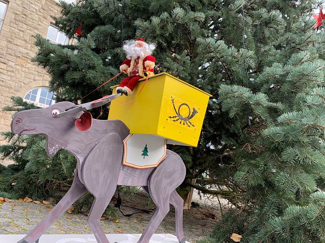 Bild: Der Briefkasten f&uuml;r Weihnachtsw&uuml;nsche kommt ab Dezemeber neben den Weihnachtsbaum auf dem Rathausplatz