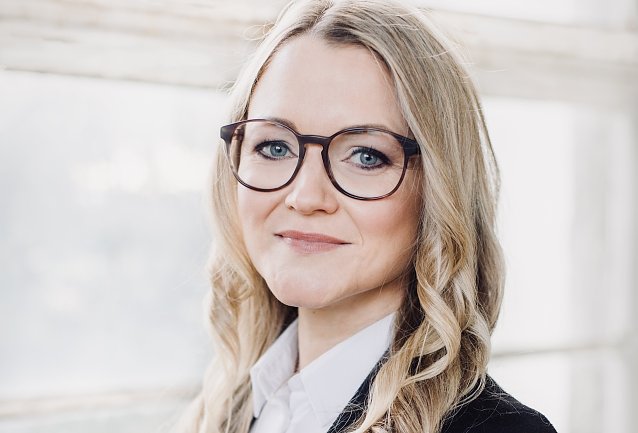 Bild: Die Anw&auml;ltin Andrea Scholz