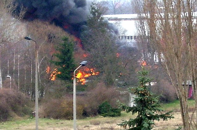 Bild: Flammen und Qualm