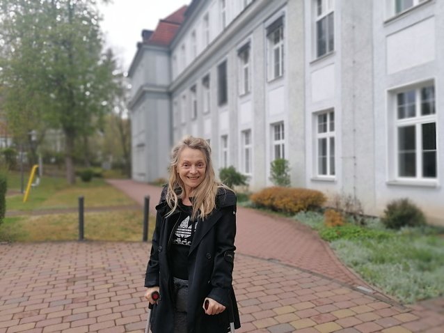 Bild: Petra Wachowitz ist froh, dass sie die Angst vor ihrer Operation endlich &uuml;berwunden hat.