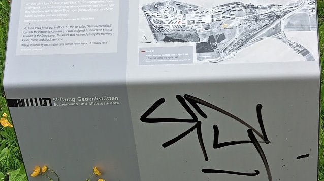 Bild: Schmierereien in der KZ-Gedenkst&auml;tte Mittelbau Dora