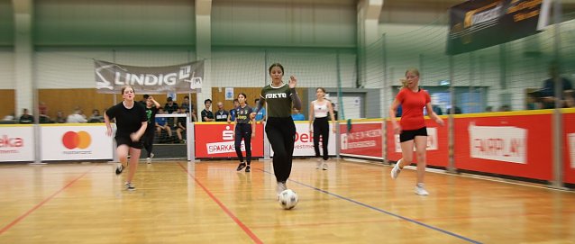 Bild: Die Fairplay Soccer-Tour der Kreissparkasse lud heute die Lessing-Schule zum Turnier