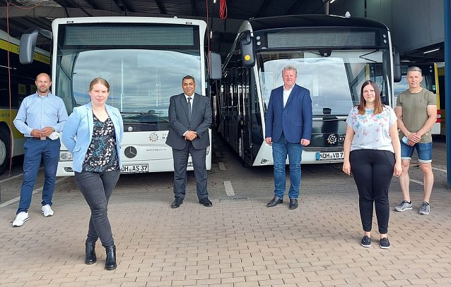 Bild: Die Verkehrsbetriebe Nordhausen, die IHK und die Kommunale Netzwerkstelle Fachkr&auml;ftesicherung (KNF) kooperieren in Sachen "Jobticket"