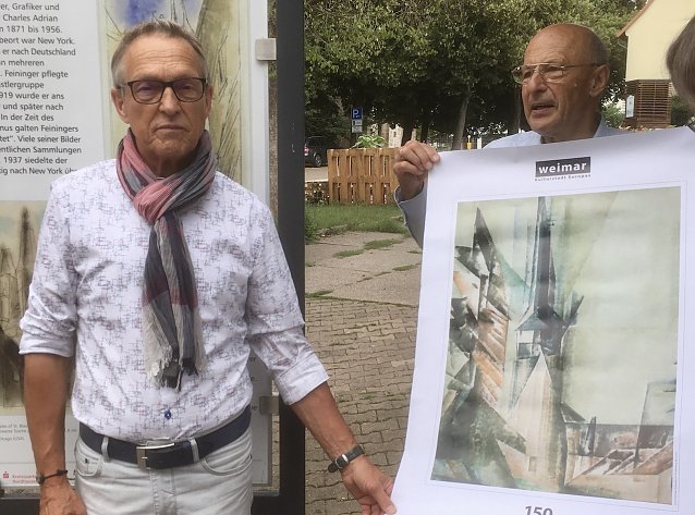 Bild: Wolfgang R. Pientka (l.) w&auml;hrend der Ehrung in Weimar 
