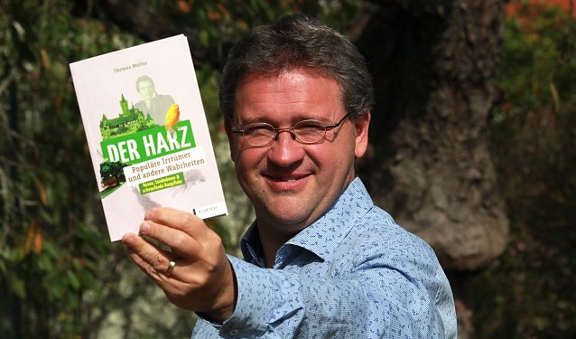 Bild: Thomas M&uuml;ller stellt sein Neus Buch &uuml;ber den Harz vor