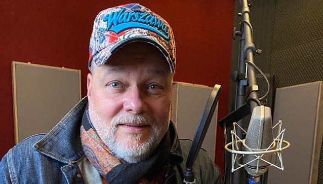 Bild: Torsten M&uuml;cnchow liest regionalen Buchtitel ein