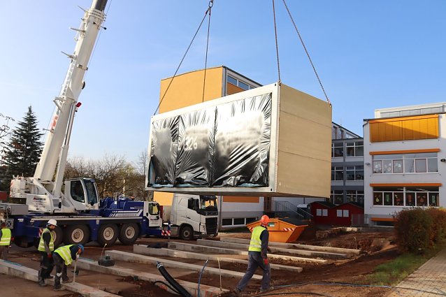 Bild: Fertigteilelemente f&uuml;r neues Hortgeb&auml;ude an der K&auml;the-Kollwitz-Schule