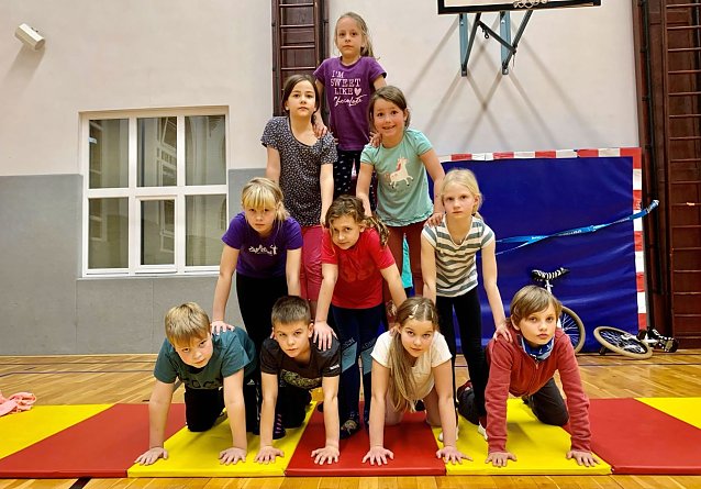 Bild: Die Zappelinis verabschieden sich mit ihrer neuen Produktion aus der Saison