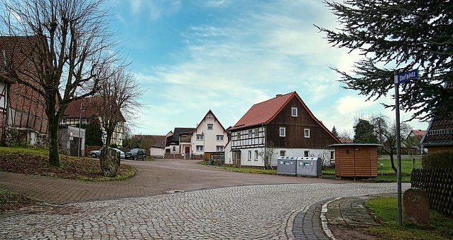 Bild: Dorfplatz in Hermannsacker