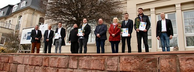 Bild: Ausgezeichnet f&uuml;r beste Leistungen - die Industrie- und Handelskammer vergab heute in Nordhausen ihre Stipendien an ausichtsreiche Nachwuchskr&auml;fte