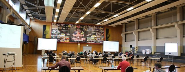 Bild: 20. Sitzung des Nordh&auml;user Stadtrates in der Ballspielhalle