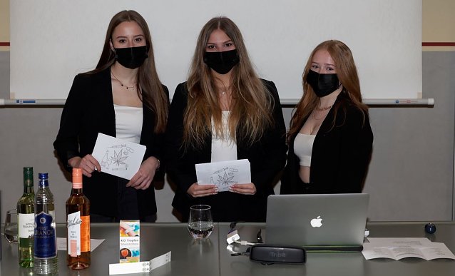 Bild: Eine Seminarfacharbeit besch&auml;ftigte sich mit dem Thema "Sucht"