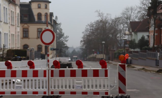 Bild: Die Arbeit zur Sanierung der Riemannstra&szlig;e beginnen
