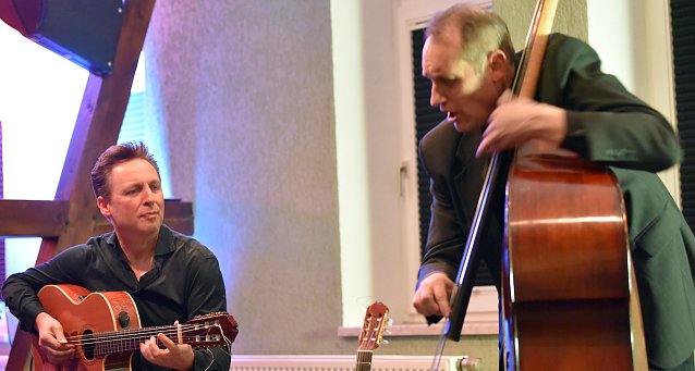 Bild: The 10String Duo