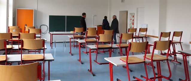 Bild: Interimsl&ouml;sung f&uuml;r die Staatliche Regelschule Am F&ouml;rstemannweg