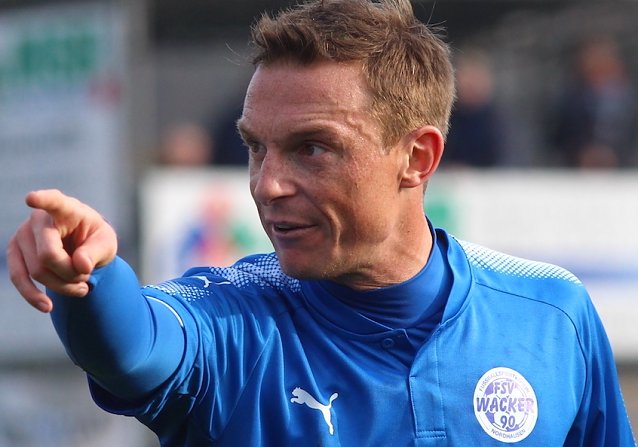 Bild: Zeigt wieder an, wo es langgeht: Matthias Pe&szlig;olat, hier noch als Spieler in Diensten des FSV wacker 90. 