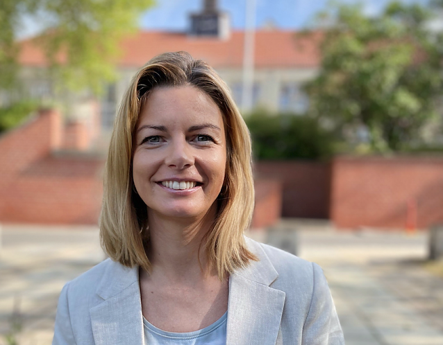 Bild: Alexandra Rieger zu Besuch an Ihrer einstigen Hochschule