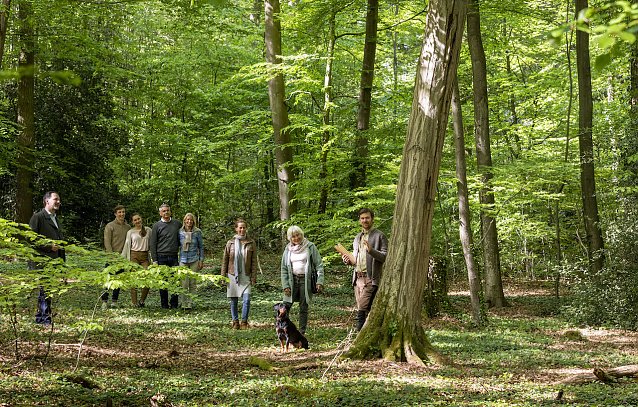 Bild: Waldf&uuml;hrung durch den FriedWald