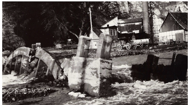 Bild: Vor hundert Jahren wurde eine alte Beerebr&uuml;cke bei einem Hochwasser zerst&ouml;rt